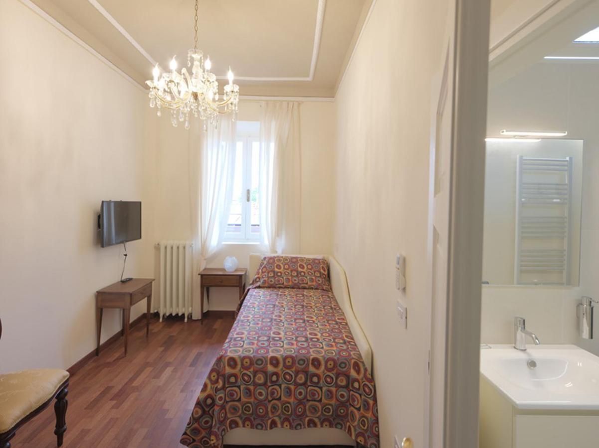 Villa Giulia Bnb Viareggio Exterior photo